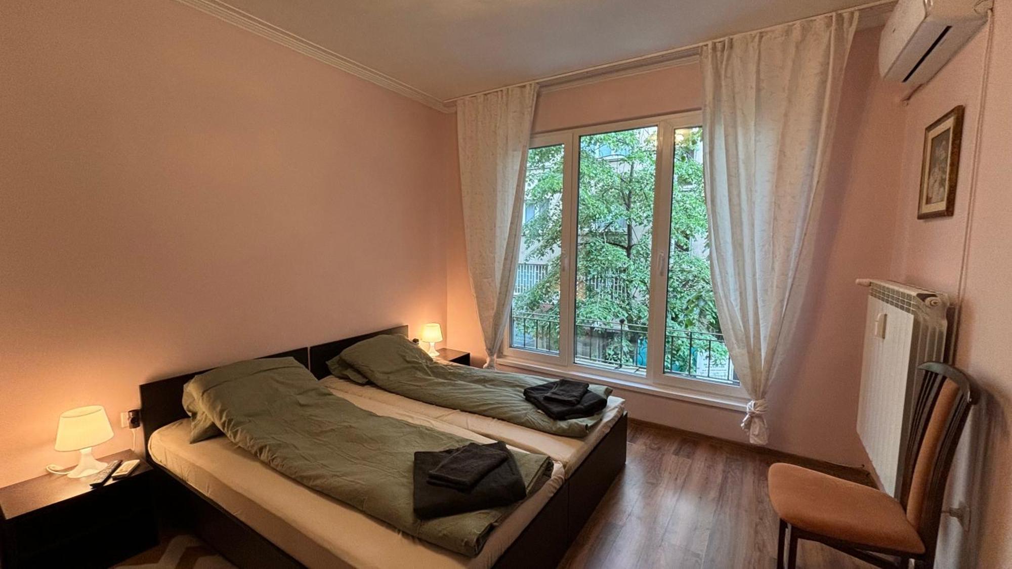 סופיה Quiet 2 Bedrooms Downtown Apart מראה חיצוני תמונה